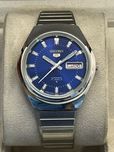 Vintage Seiko 5 automatic day/date men's wrist watch...