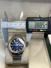 Vintage Seiko 5 automatic day/date men's wrist watch