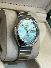 Vintage Seiko 5 automatic day/date men's wrist watch