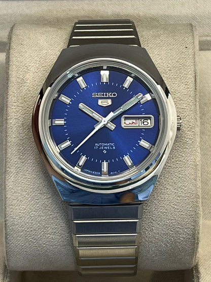 Vintage Seiko 5 automatic day/date men's wrist watch...