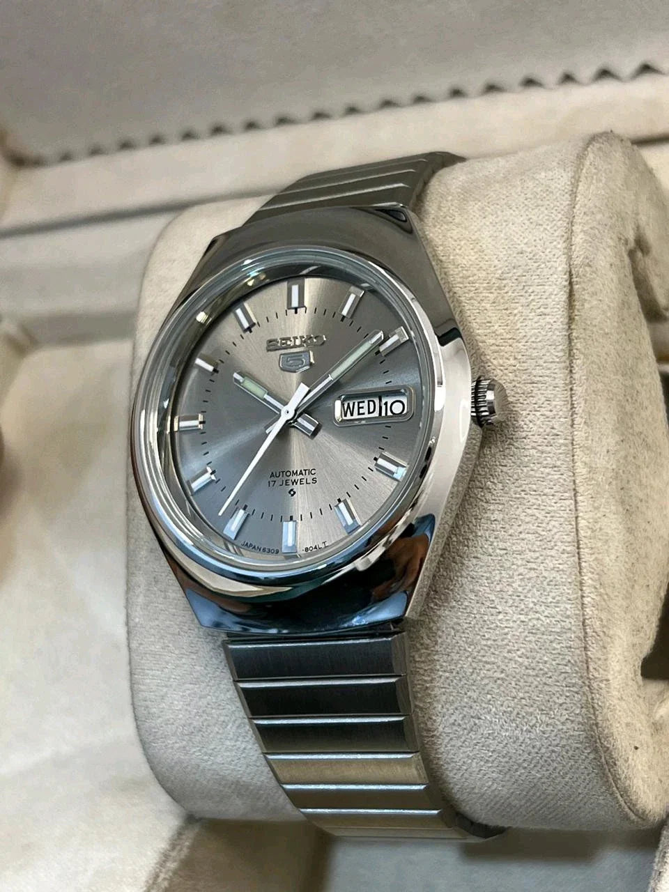 Vintage Seiko 5 automatic 6309 day/date men's wrist watch